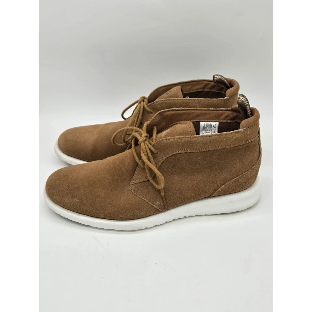 UGG Freamon Mens Size 10.5 Brown Suede Lace Up Chukka Boots 1110949